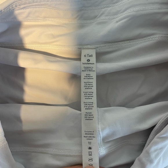 white lulu tennis skirt - Picture 2 of 4